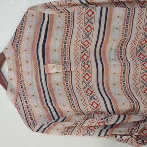 USED KIKI LA RUE PATTERN SHIRT 100% POLYESTER SIZE L - Picture 10 of 13